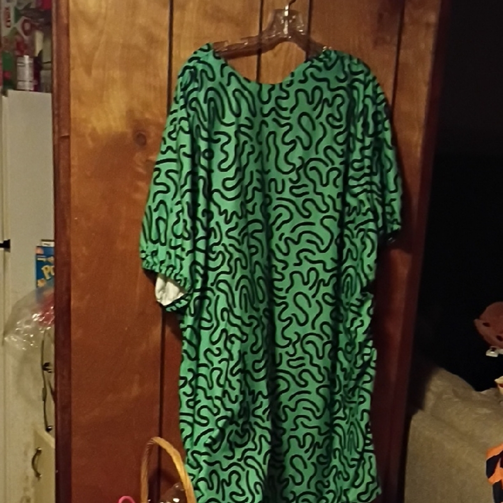 Green and Black Patterned Dress